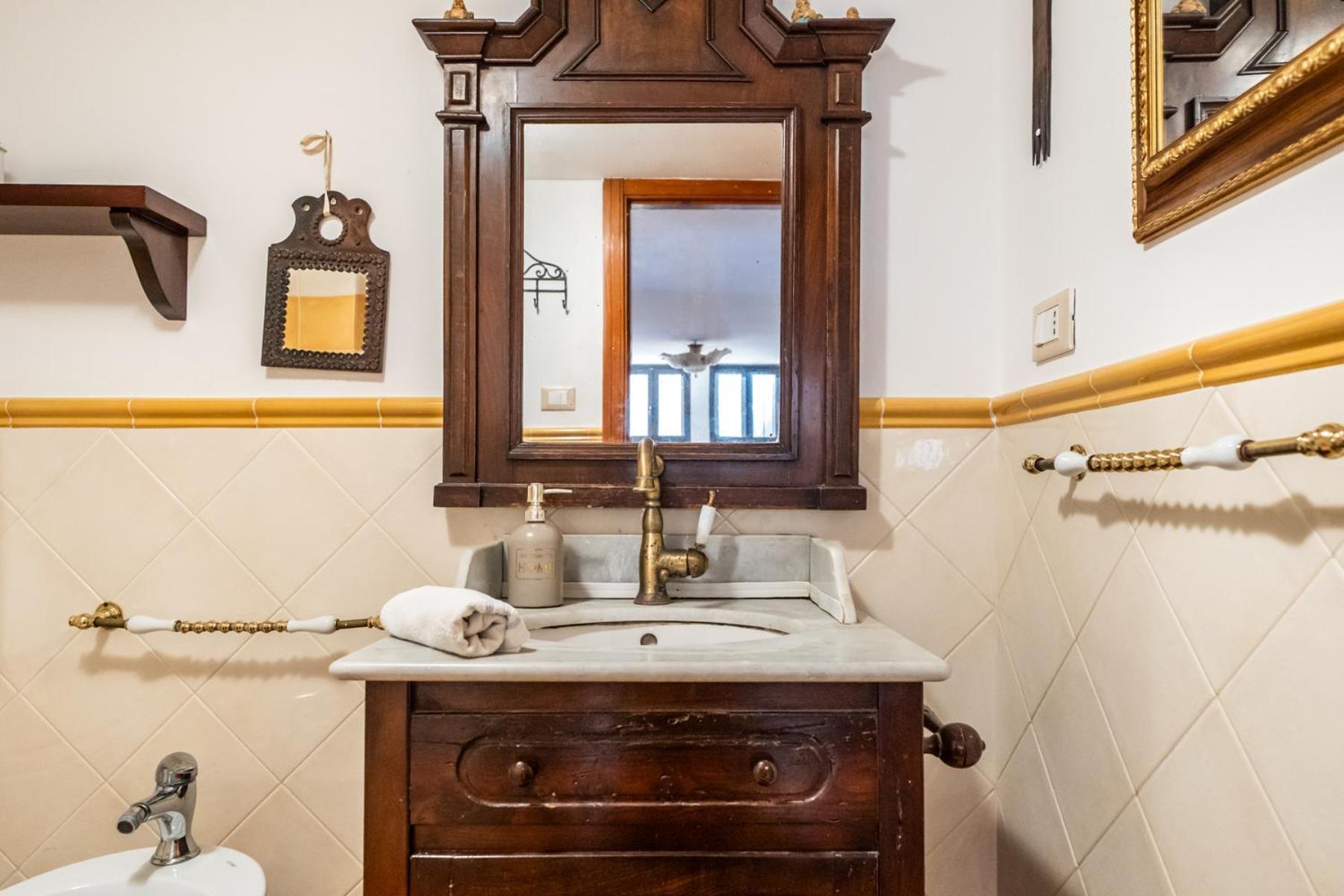 A Pochi Passi Dal Mare Apartment Mondello Bagian luar foto